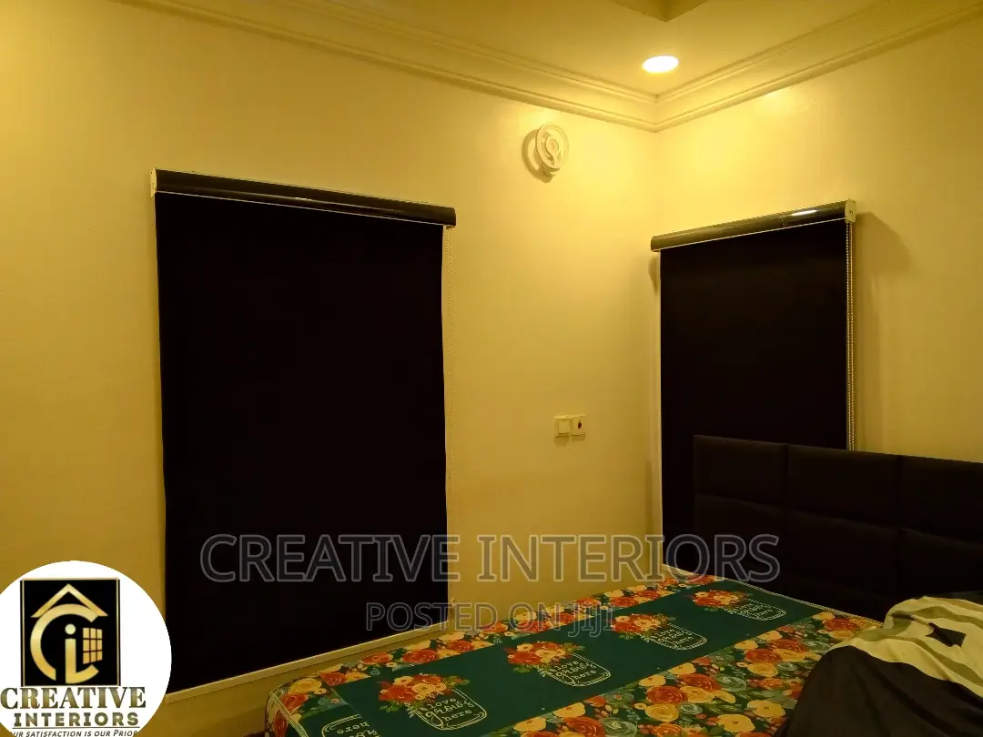 Customize Blackout Roller Window Blinds.