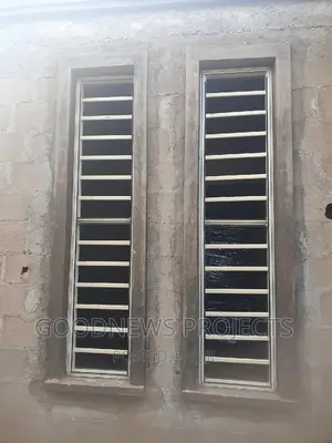 Fixed Frameless Curtain Wall