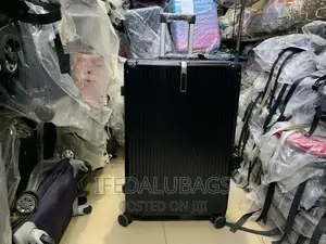 Big Size Quality Imported Aluminium Frame Travel Luggage