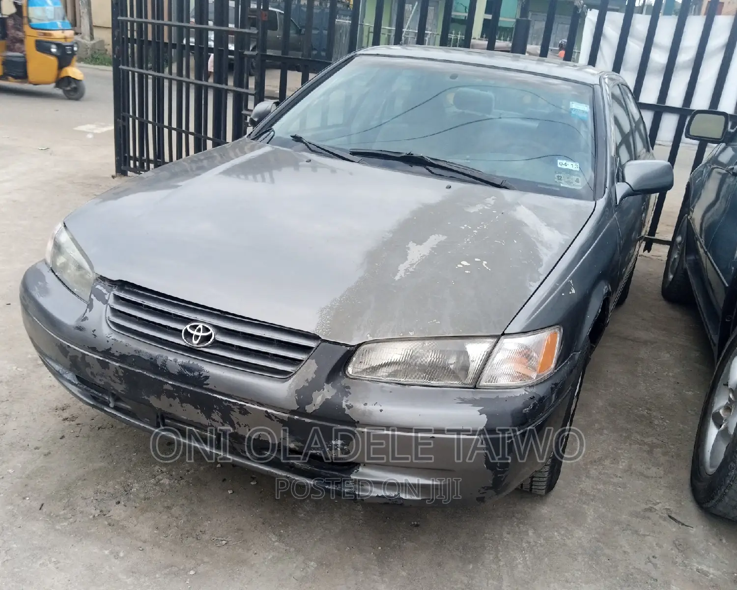 We Buy Scrap and Abandoned Vehicles