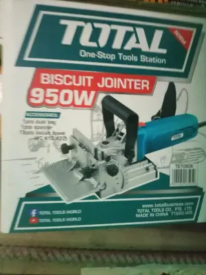 950w TOTAL Busicuit Jointer