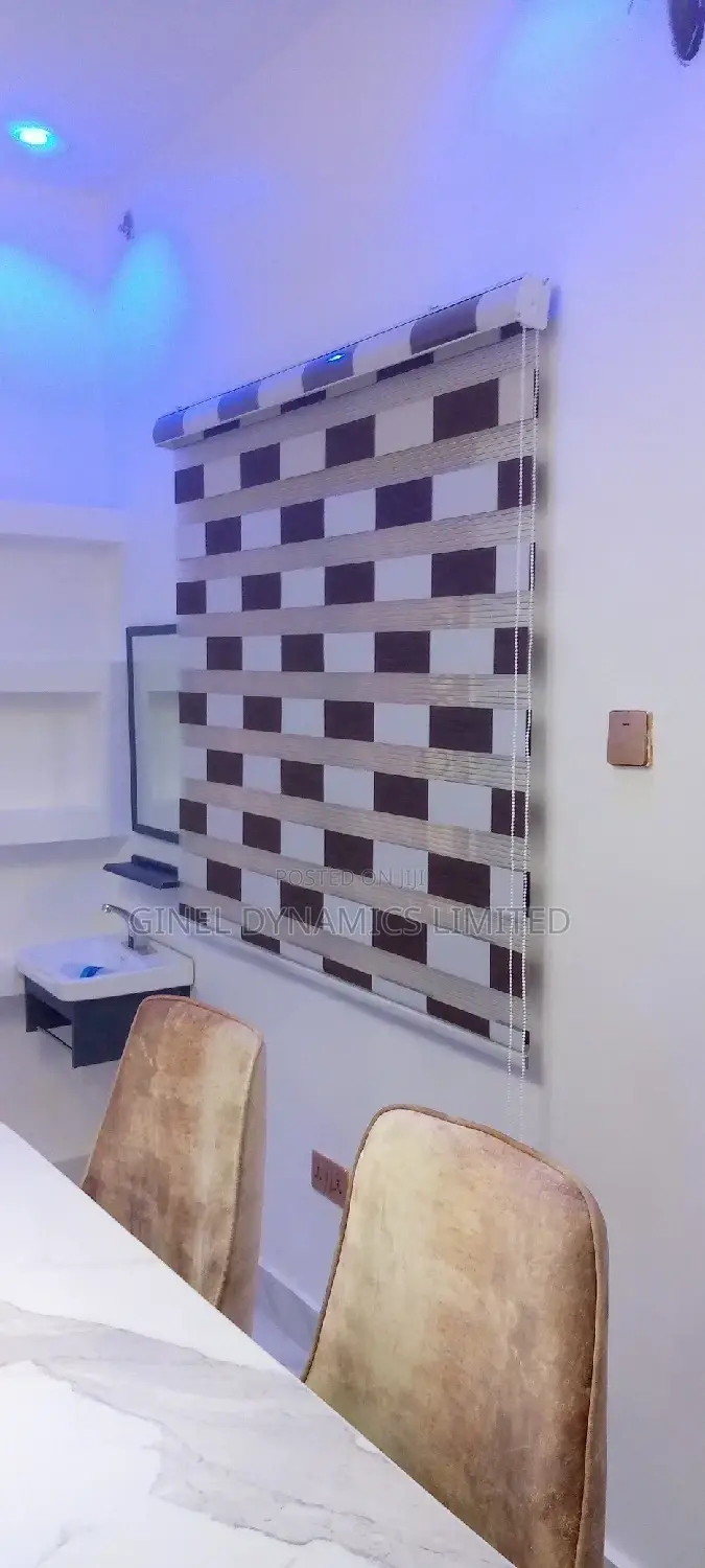 High Quality Window Blind (Free Delivery)
