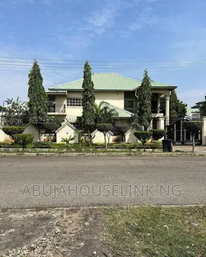 5bdrm Duplex in Gwarinpa Main Abuja for sale