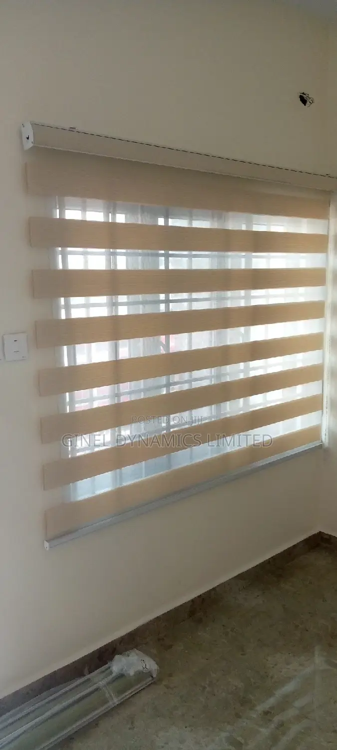 High Quality Window Blind (Free Delivery)