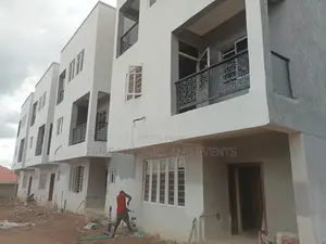 Photo - 5bdrm Duplex in Iyaganku, Iyanganku for sale