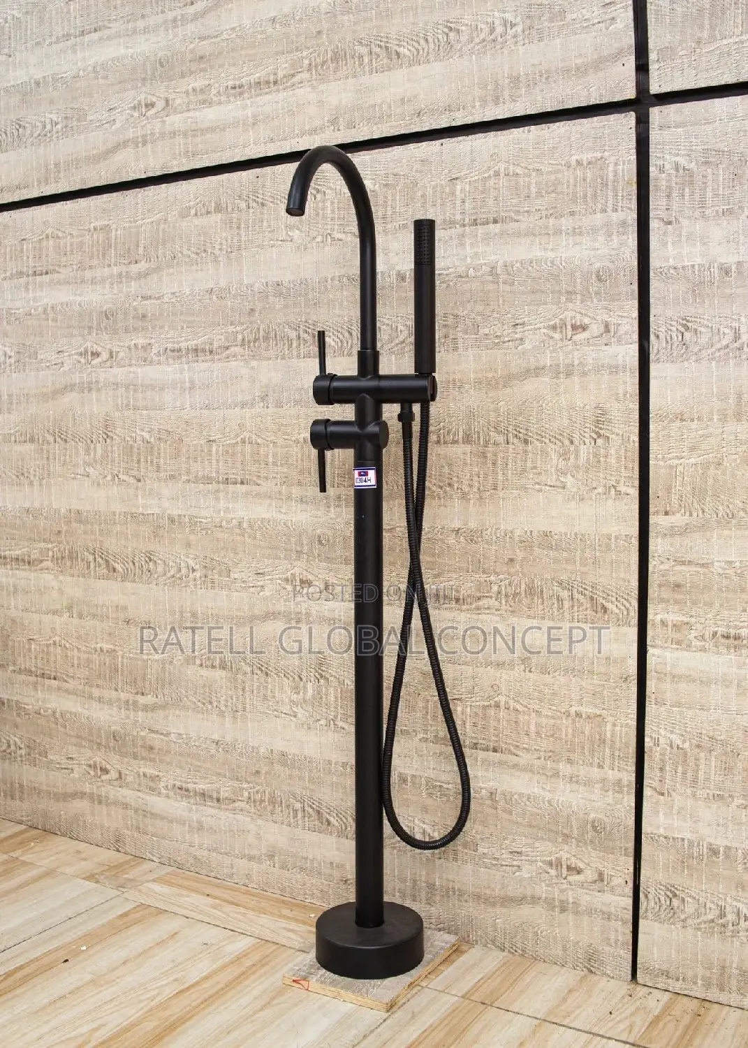 Freestanding Bath Mixer [Black]