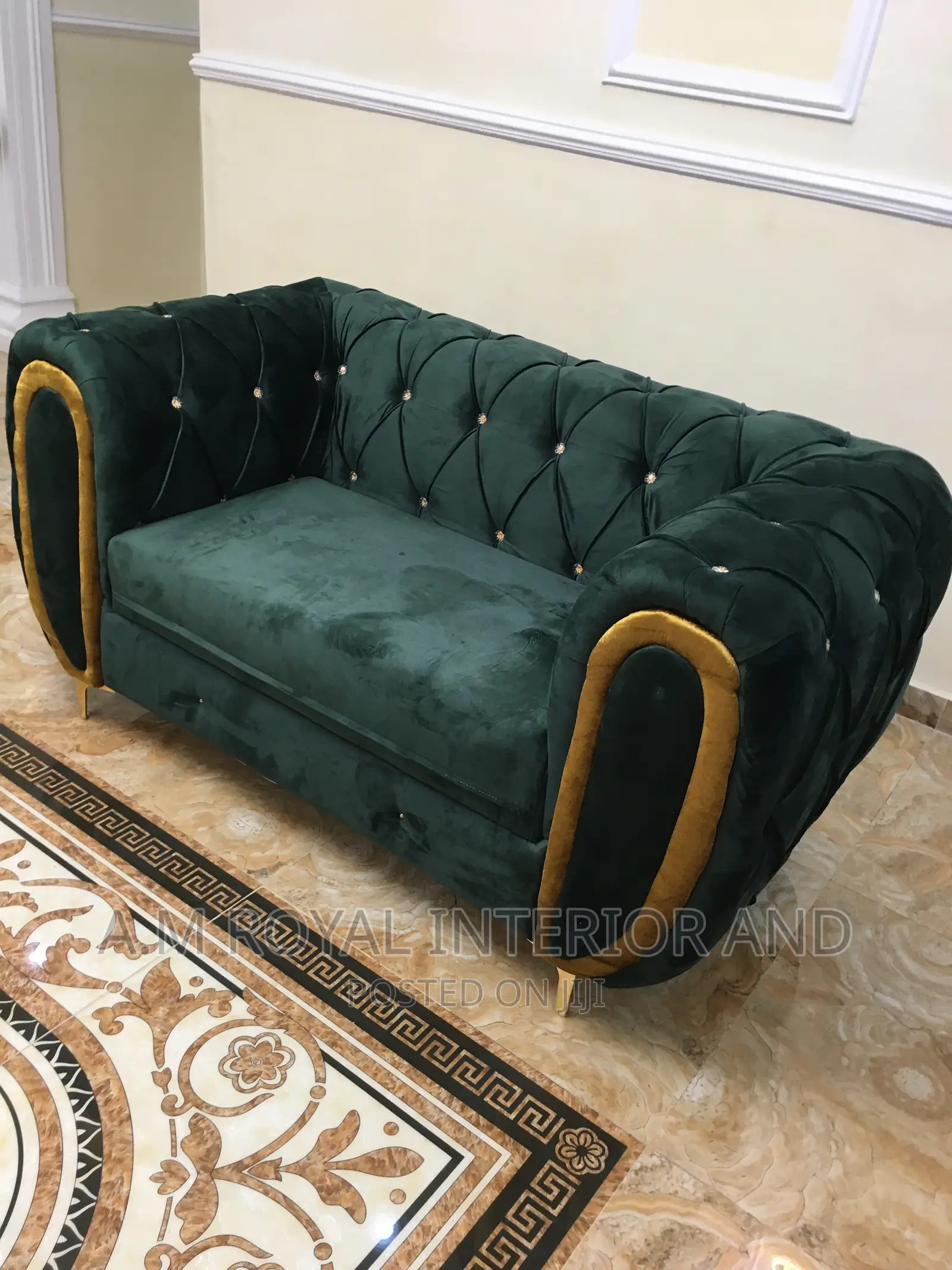 Well Finished Quality and Standard Sofas