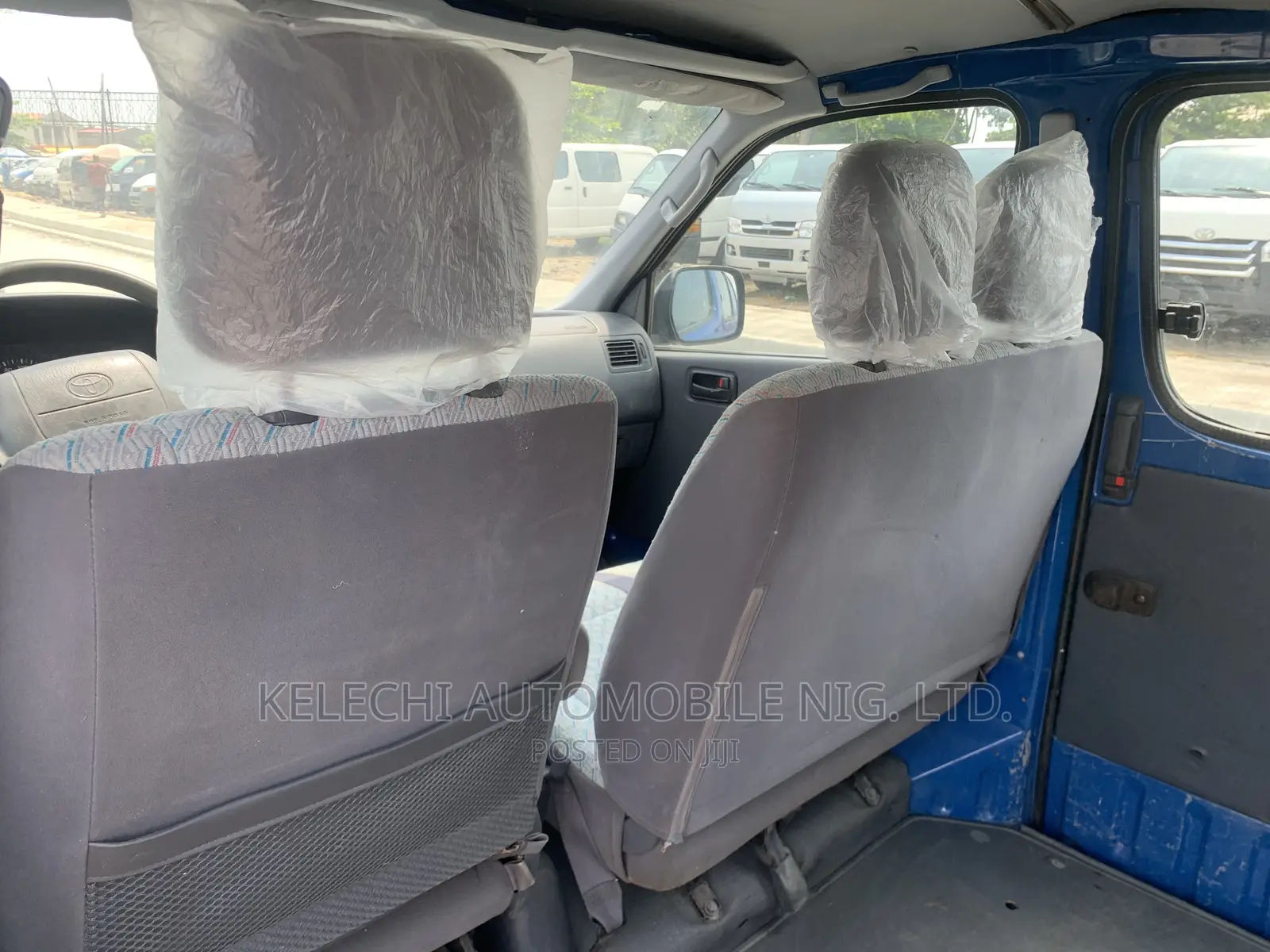Toyota HiAce 2005 Blue