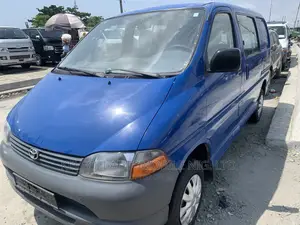 Toyota HiAce 2005 Blue