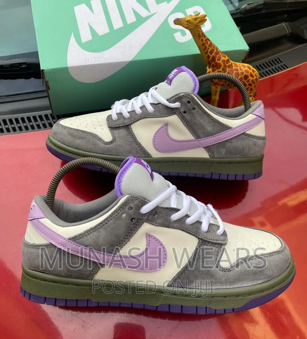 Nike Sneakers