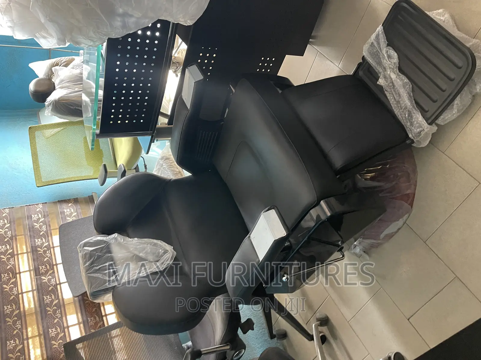 Executive Barbing Chair