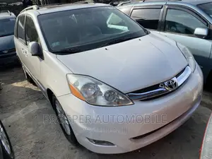 Toyota Sienna XLE Limited 4WD 2007 White