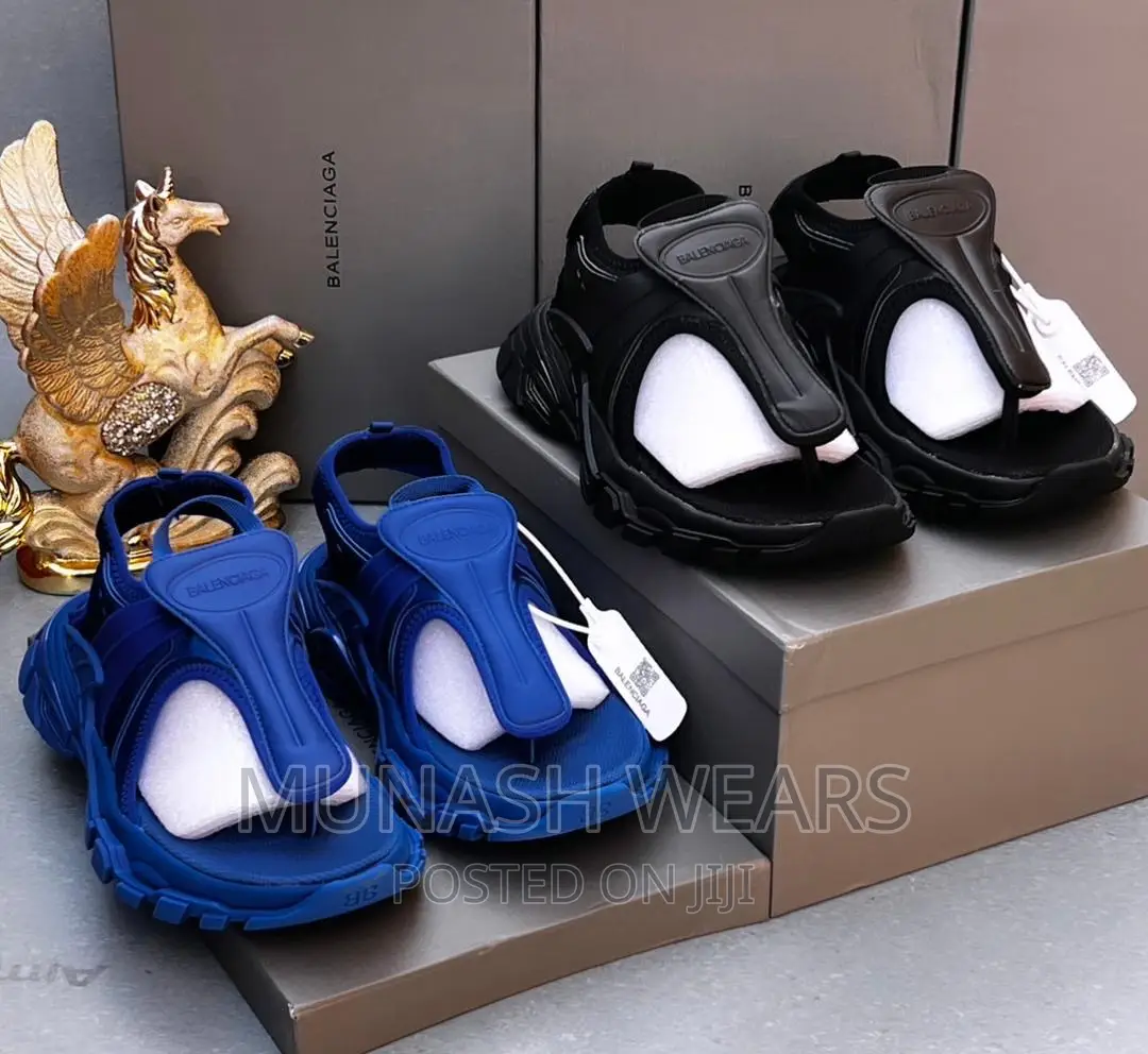 BALENCIAGA Luxury Sandal