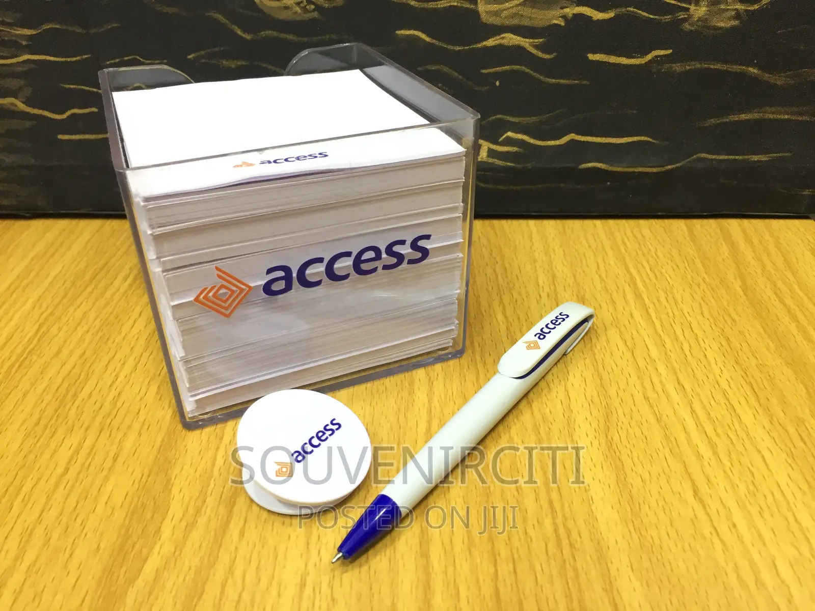 Memo Pad - Pop Socket - Pen Gift Set