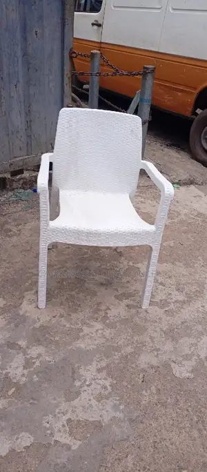 High Quality Plastic Chairs