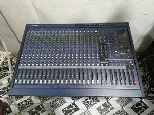 MG24/14fx Yamaha 24channels Mixer