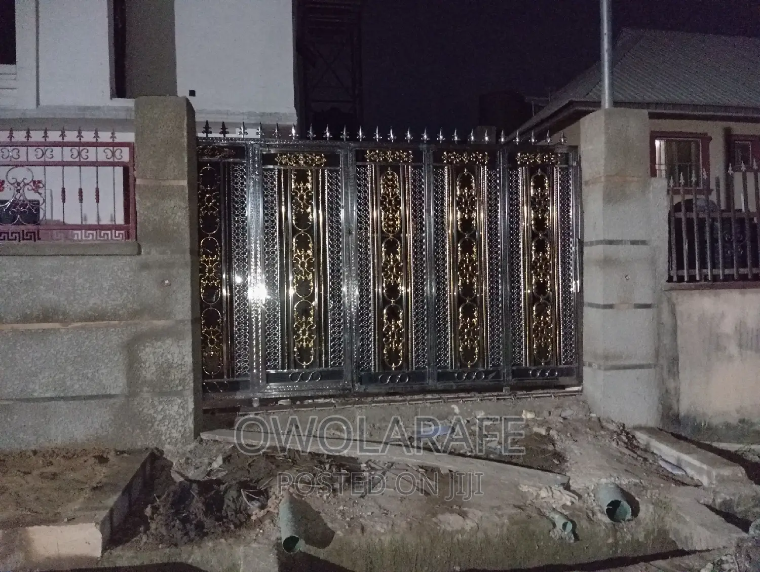 Stainless Steel Blue Swing Gate