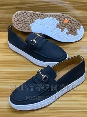 Men's Shoe