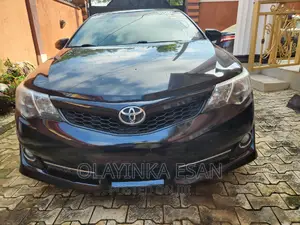 Toyota Camry SE 4dr Sedan (2.5L 4cyl 6A) 2012 Black