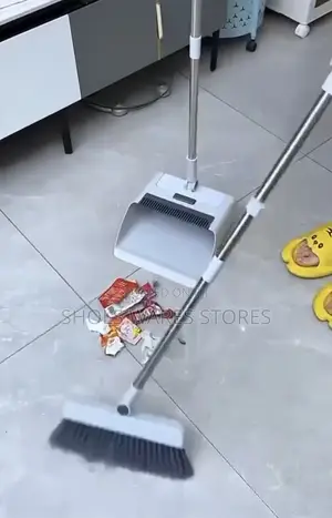 Sweeping Scrubbing Brush With Packer