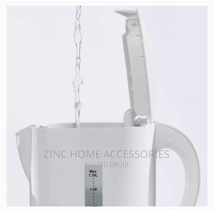Daewoo White Kettle