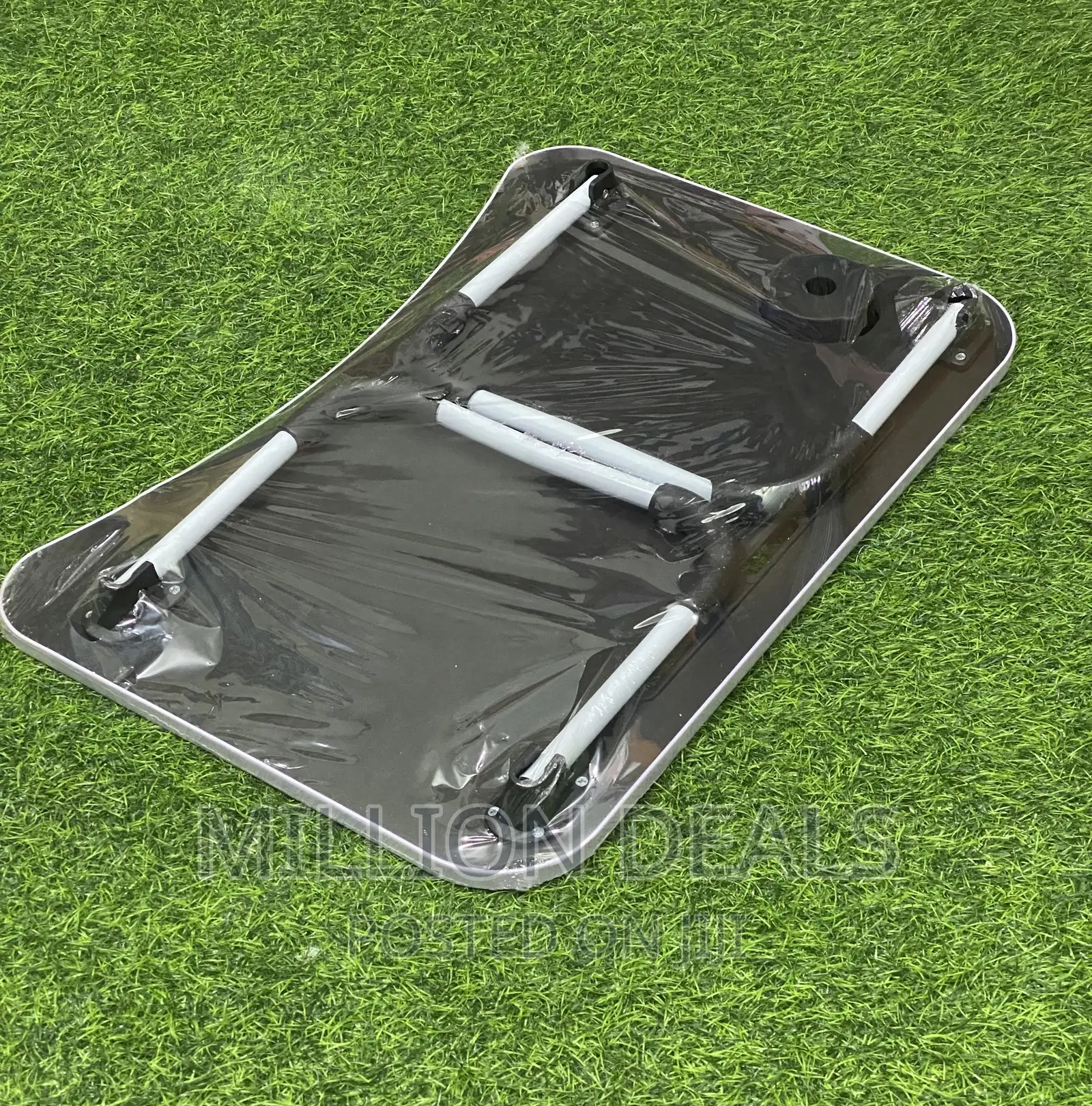 Unique Classic Foldable Laptop Table