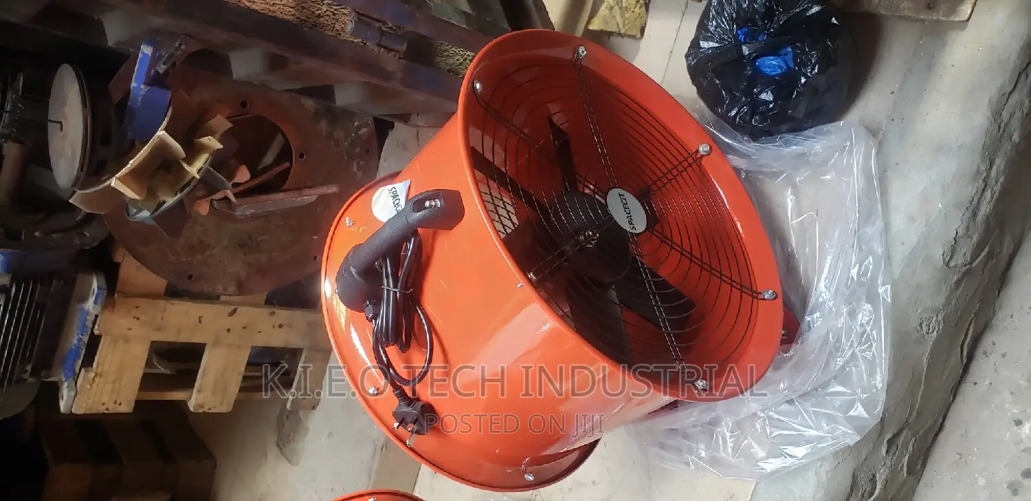 Extractor Fan Machine