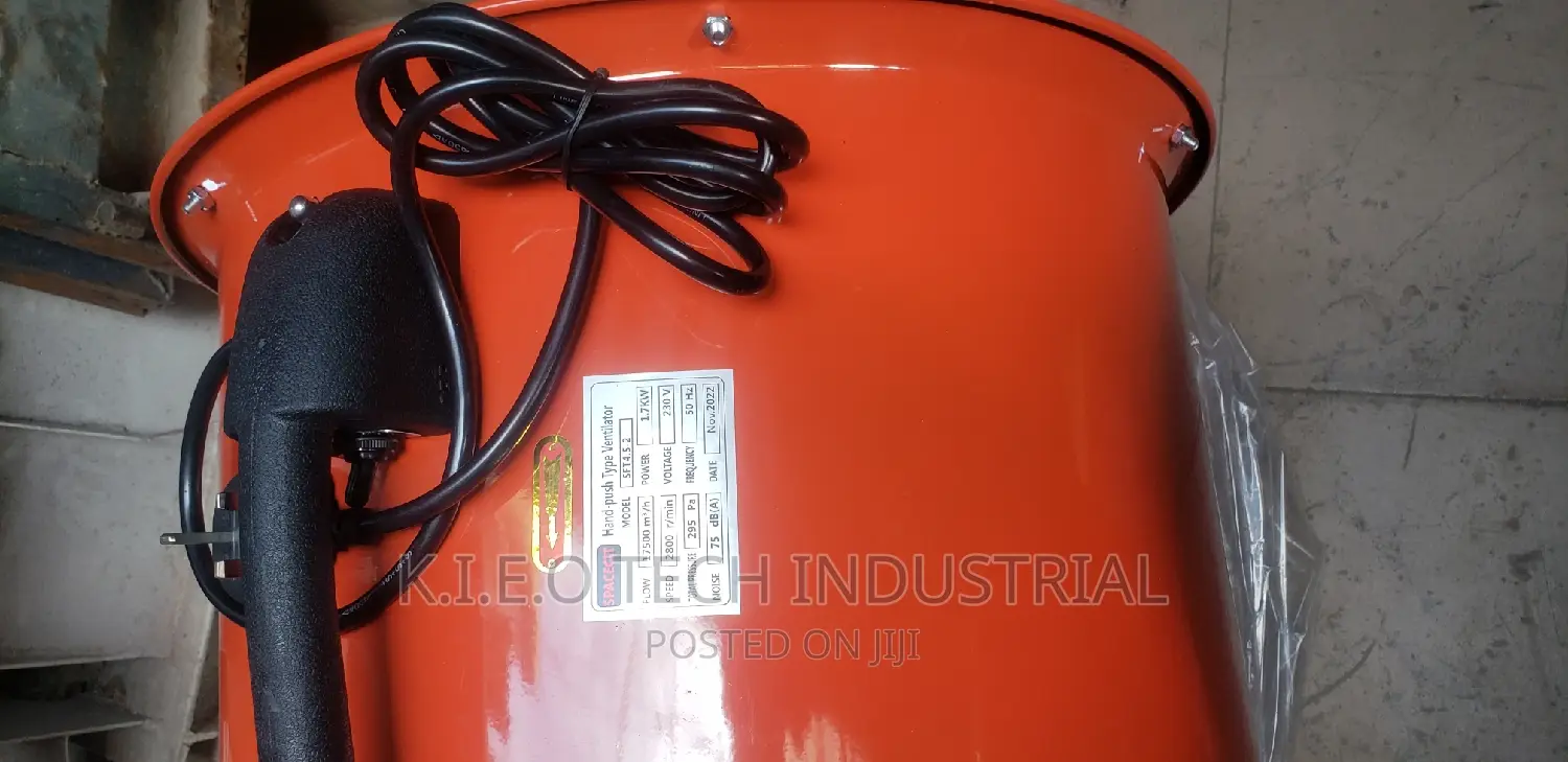 Extractor Fan Machine