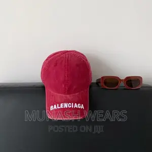 BALENCIAGA Classic Cap