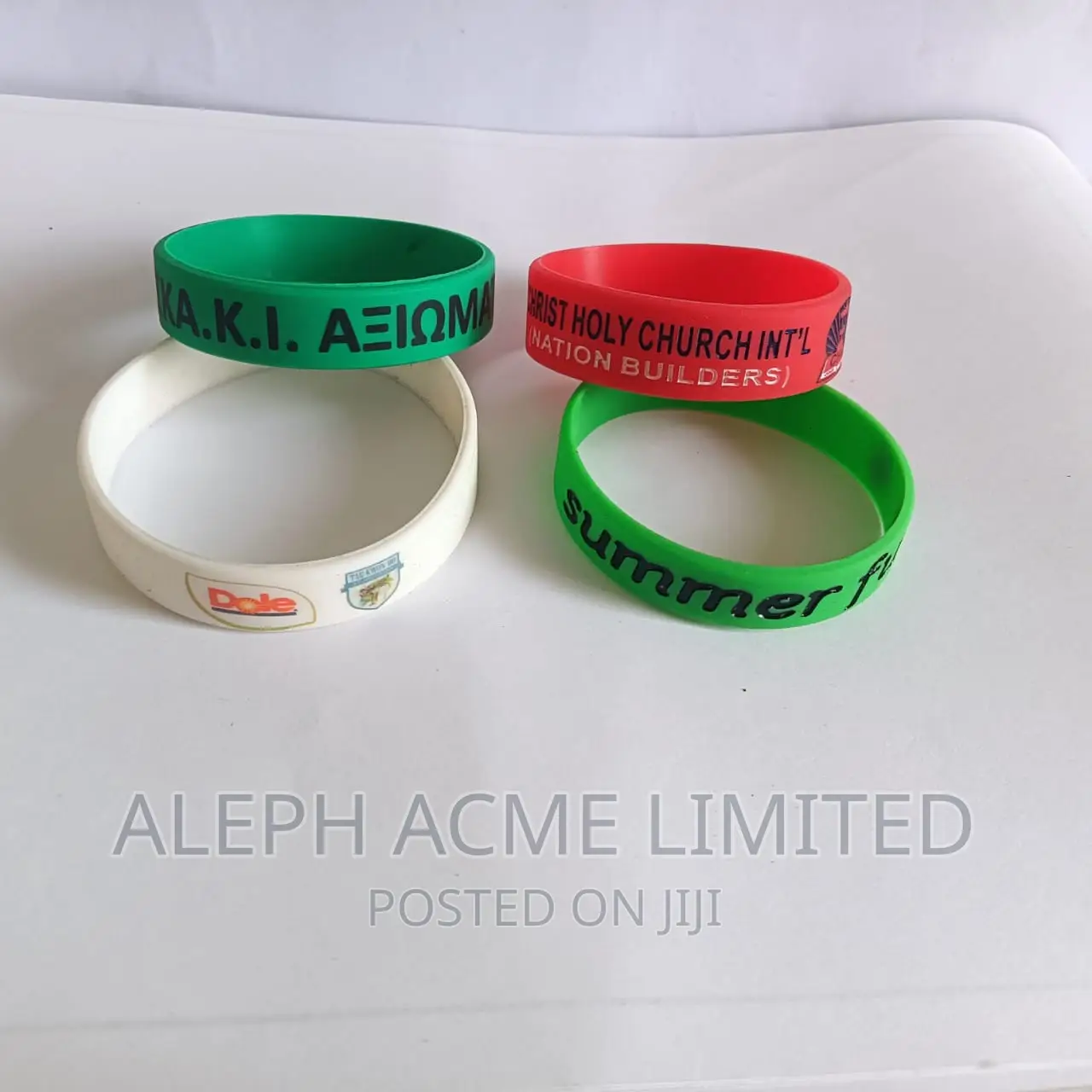 1000 Pieces Customized Embossed Silicone Wristbands Souvenir