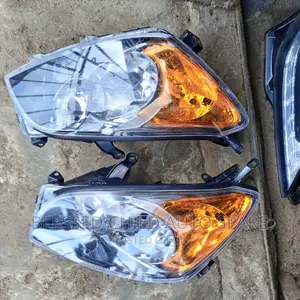 Headlamp Toyota Rav4 2010-2012