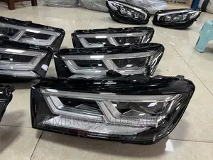 Audi Q5 2018 Head Lamp