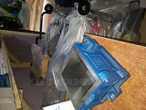 Iron Cube Mould
