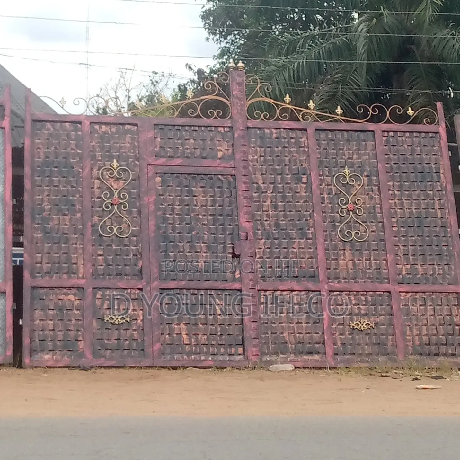 Simple Beautiful Design Gate