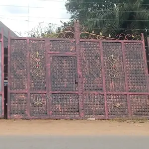 Simple Beautiful Design Gate