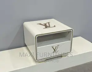 Portable Center Table