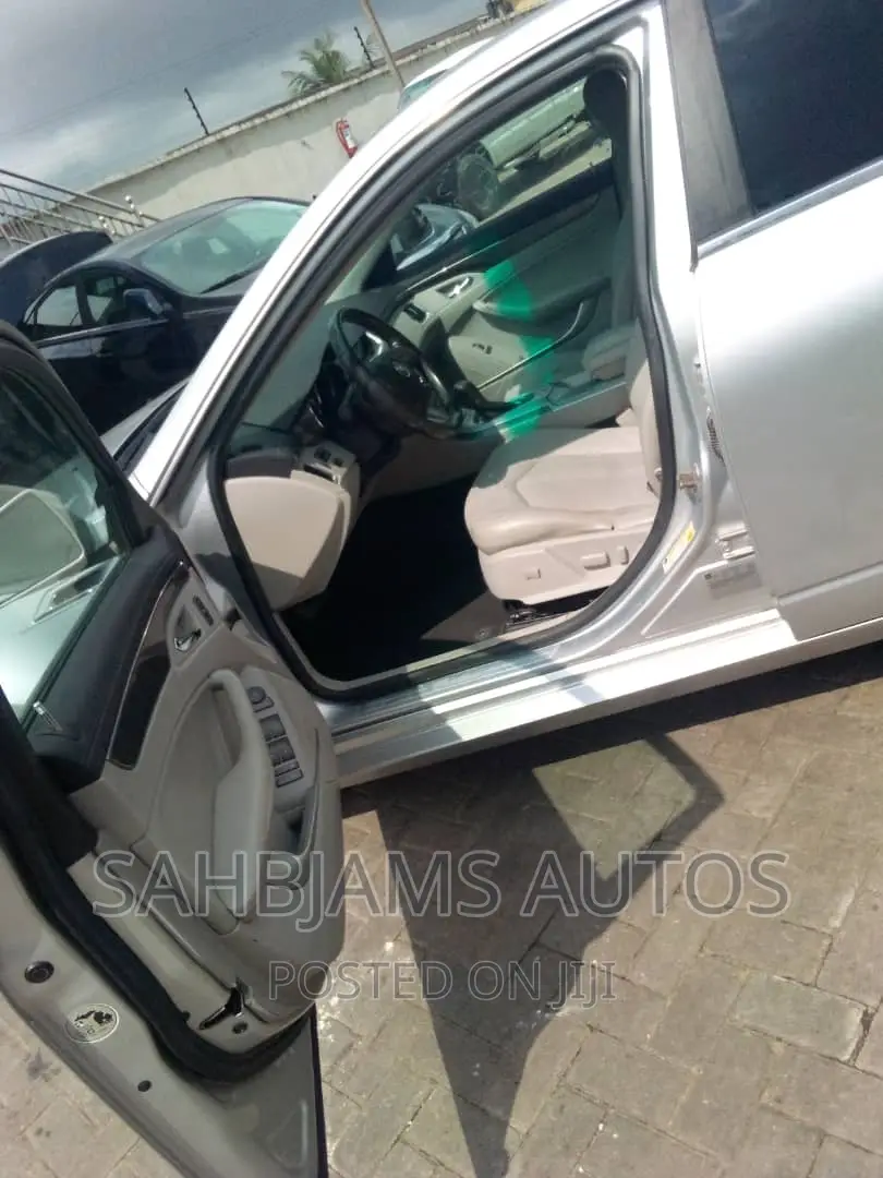 Cadillac CTS 3.6L V6 Automatic 2009 Silver