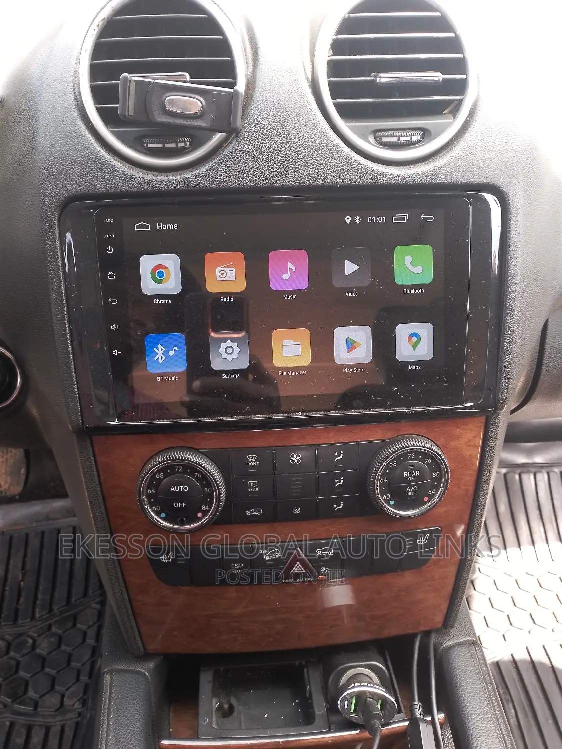 ML 350 Android Screen With Reverse Camera and GPS