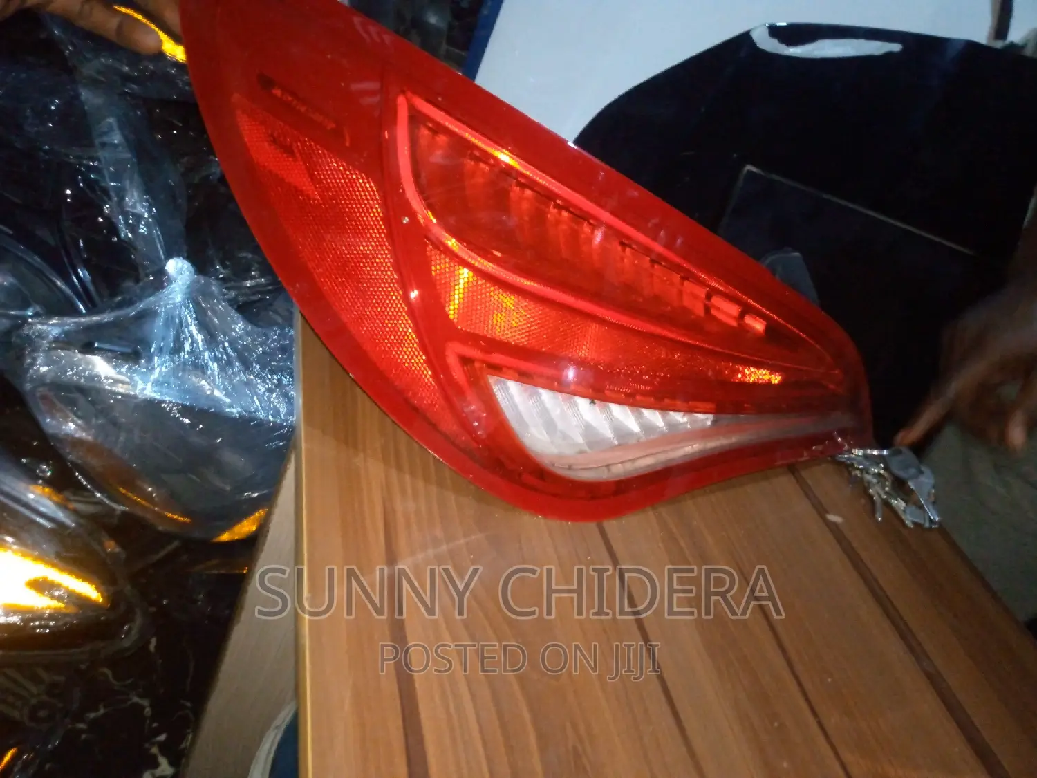 CLA Back Light Direct Tokunbo Extra Clean Each