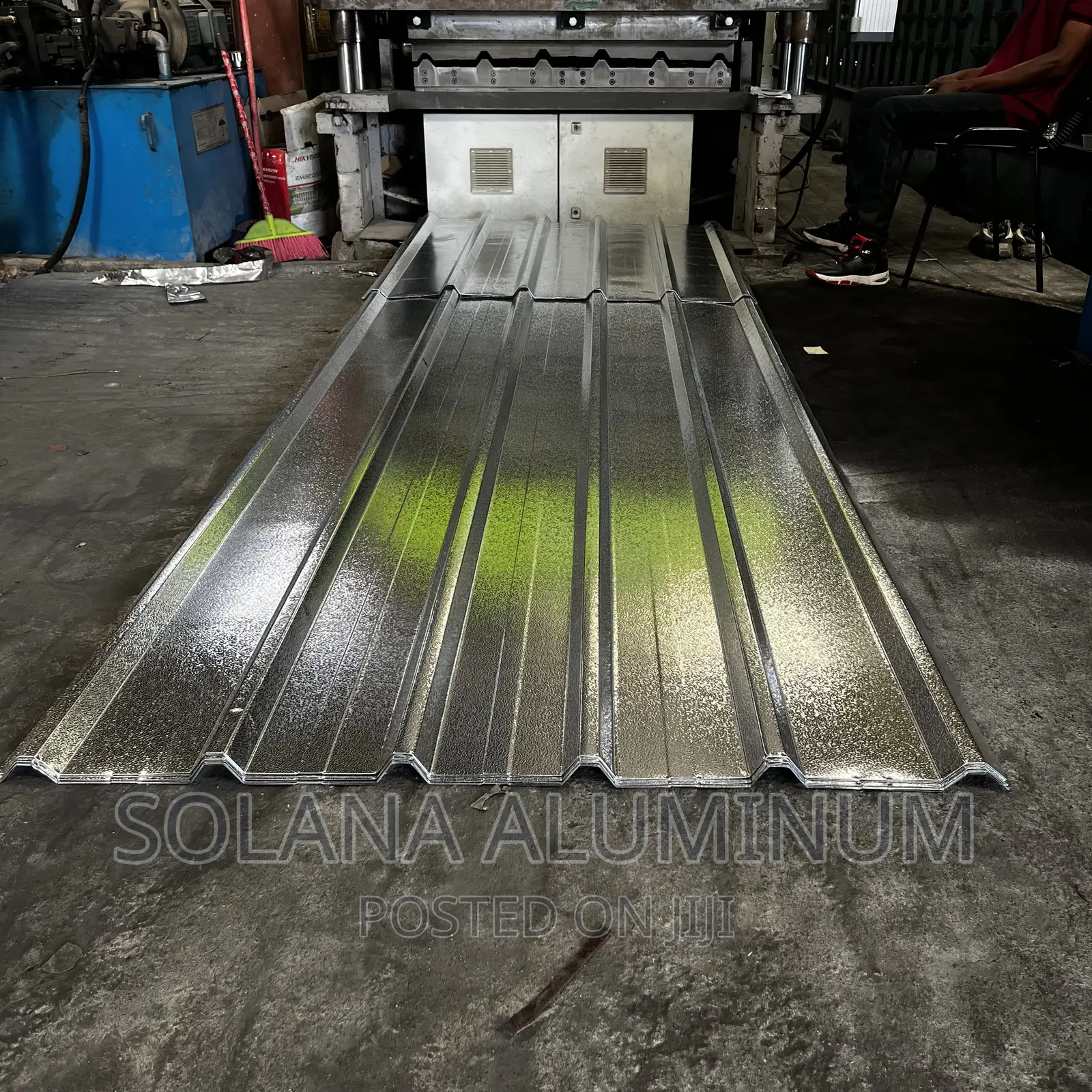 Complete 0.55mm Stucco/Plain Aluminium Roofing Sheets