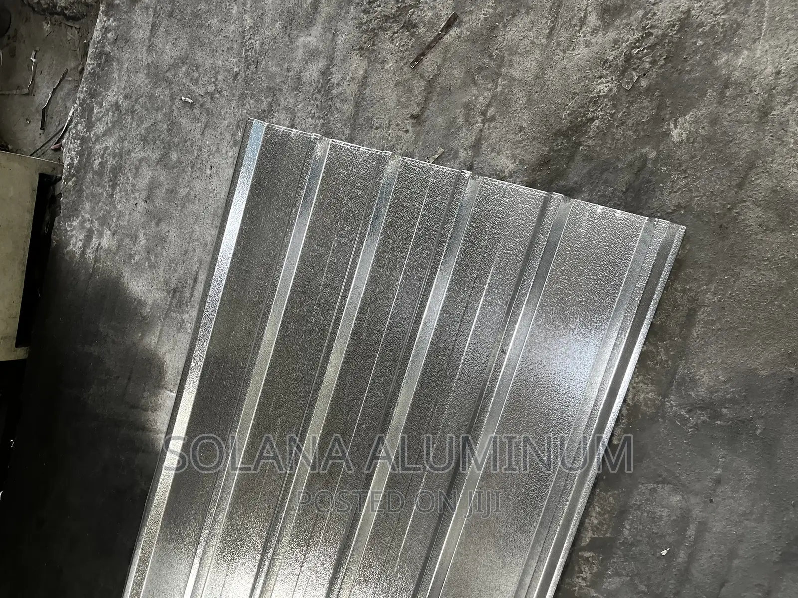 Complete 0.55mm Stucco/Plain Aluminium Roofing Sheets