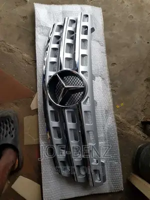 Ml350 2010 Front Bumper Grill