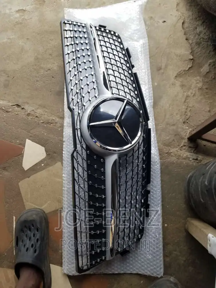 C300 2014 Front Bumper Grill