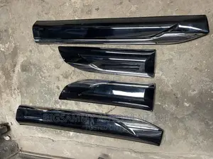 Landcruiser 2022 / 2023 Door Moulding