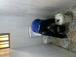 Deep House Cleaning Services .