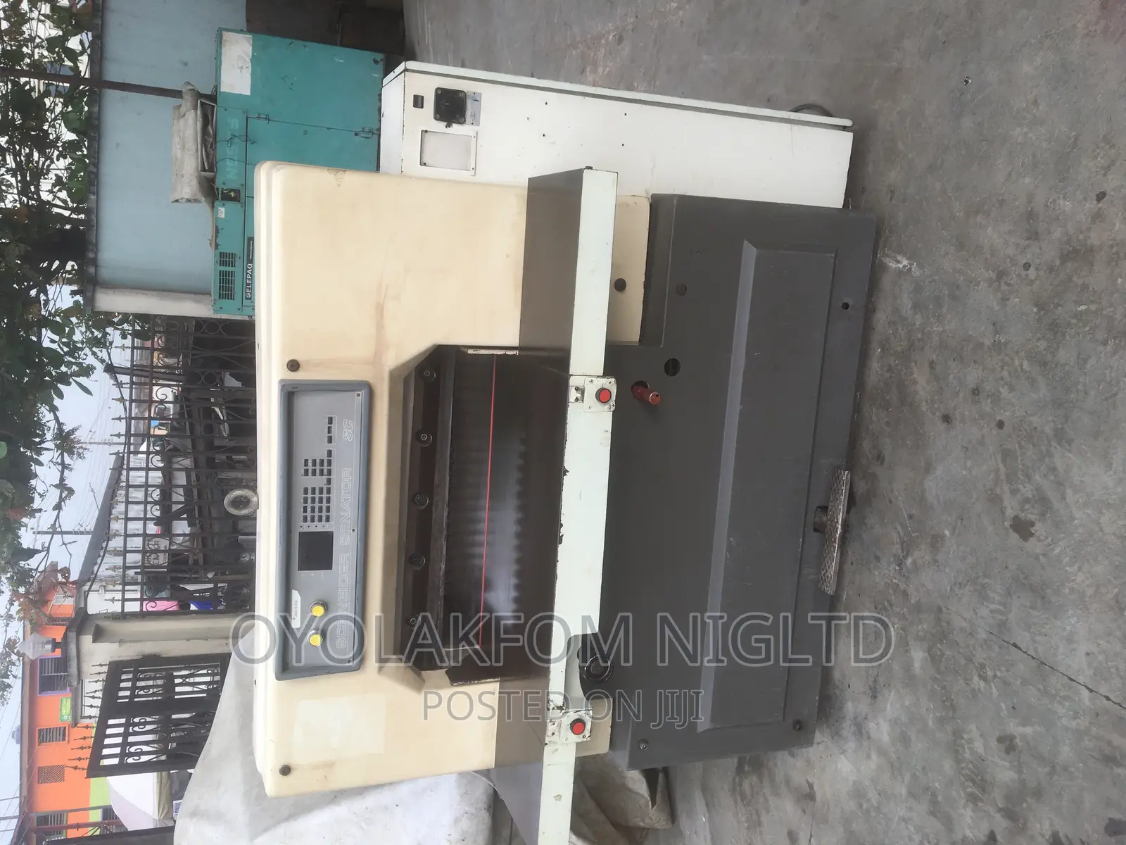 Schneider Senator Cutting Machine