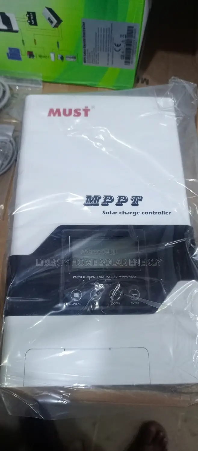 MUST 100a MPPT Charge Controller