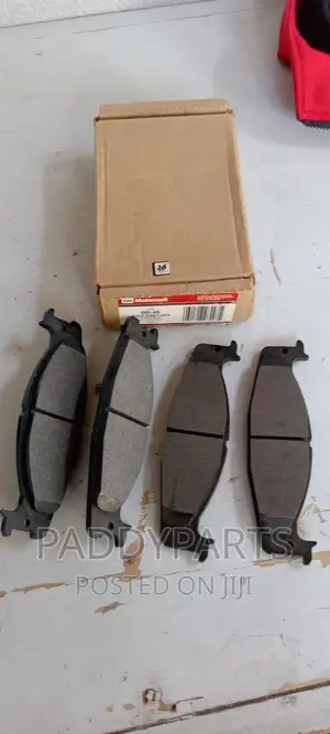 Ford E-150 E-250 E-350 Brake Pad