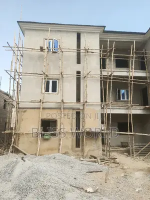 3bdrm Block of Flats in Jabi for sale