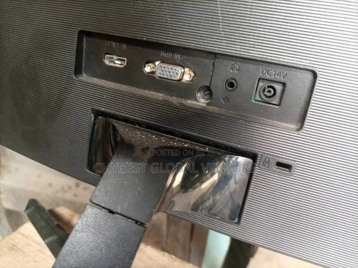 24 Inches Samsung Monitor